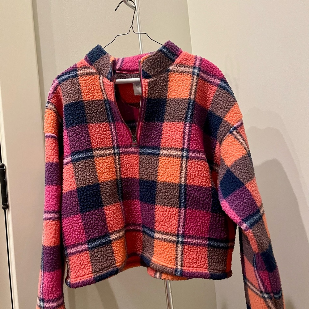 American Eagle Outfitters Pink and Orange Fleece Pullover